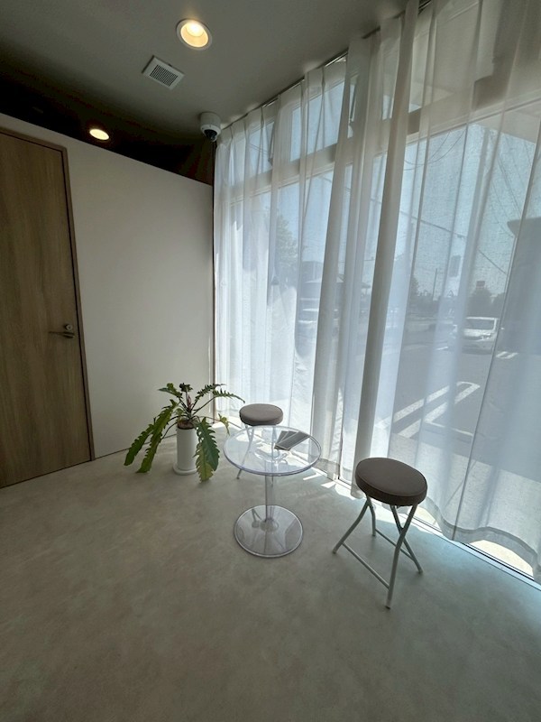 平松本町貸店舗 リビング