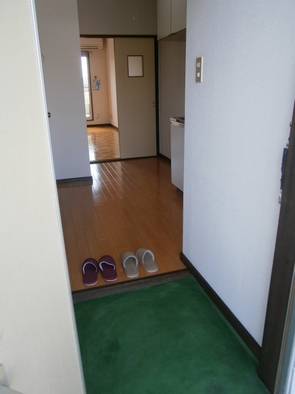 あおばハイツ 玄関