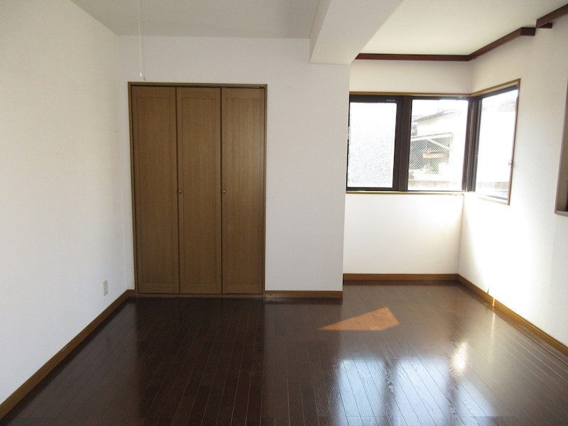 ベルヤナゼ ベッドルーム