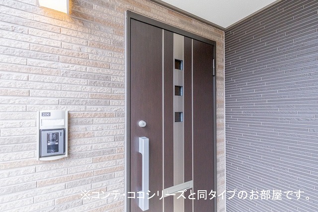 雀の宮６丁目アパート 玄関