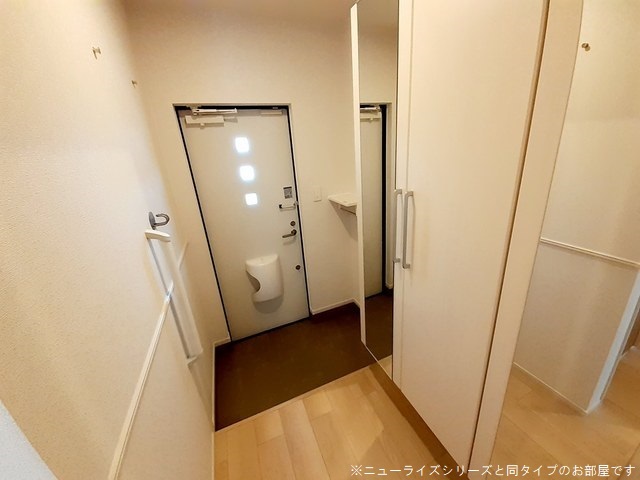 シエロガーデン浅沼　Ｃ 玄関