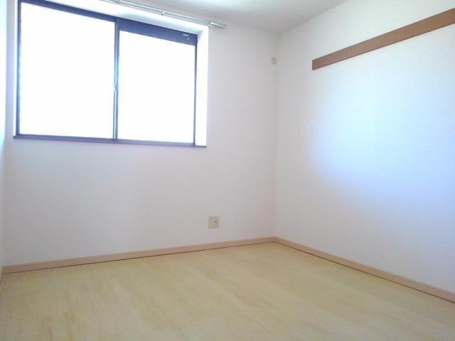 ひばりガーデンＣ ベッドルーム