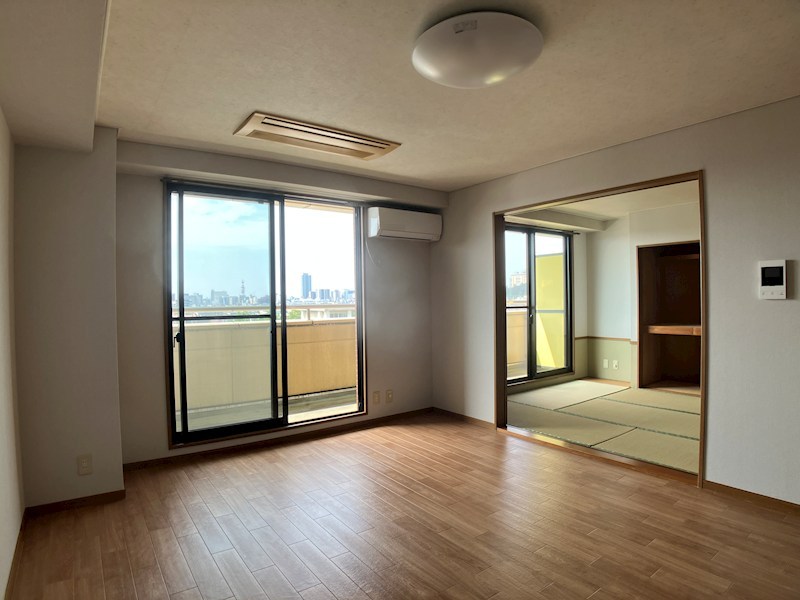 グランドハイツ八幡 リビング