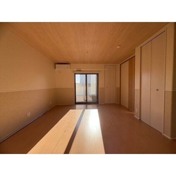 マーベルC リビング