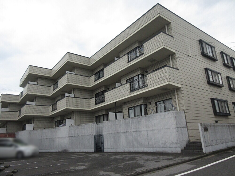 ファーストレジデンス 302号室 外観