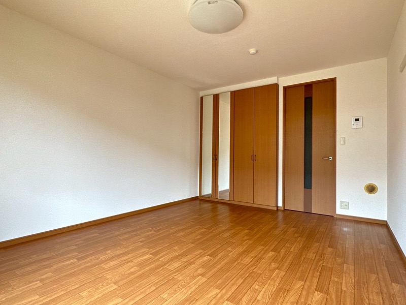 ルミエールM ベッドルーム