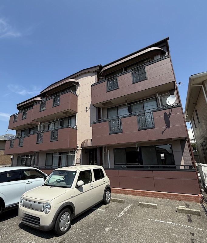 メゾン・ド・ナマイ 203号室 外観