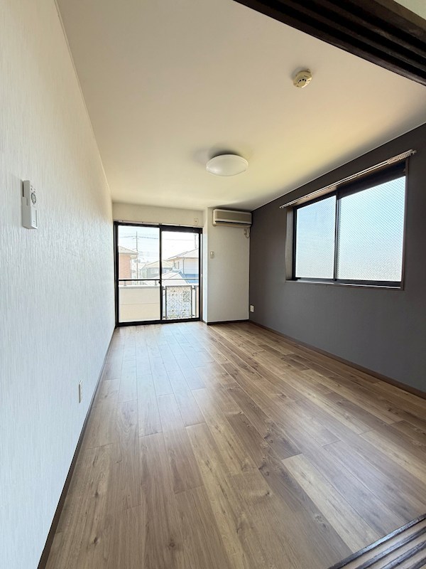 メゾン・ド・ナマイ リビング