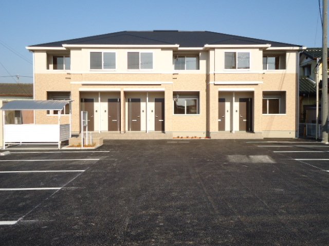 ゼファー・フィール 外観