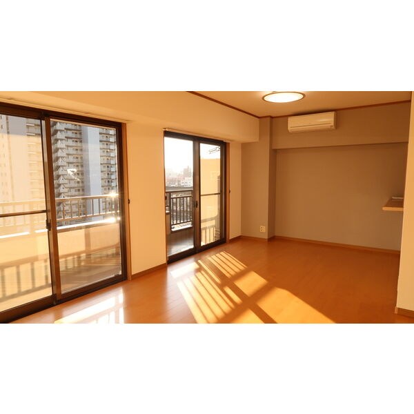 アルファレジデンス駅東 リビング