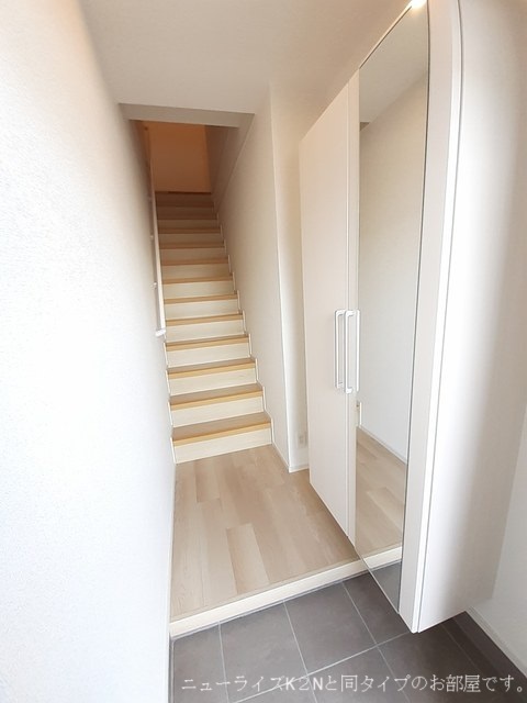 シャン・ド・フルールⅧ 玄関