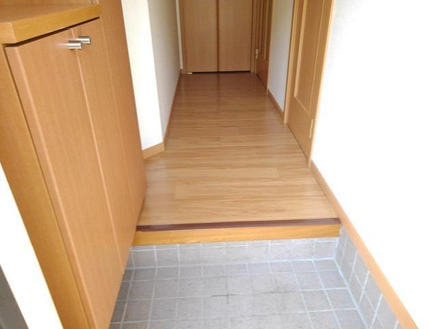 Ｇｏｏｄ　Ｉｍｐｒｅｓｓ　Ｂ 玄関