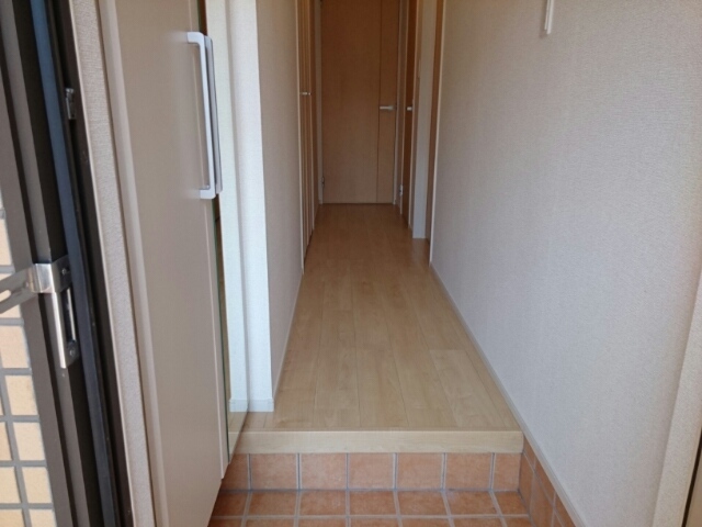 エテルノ　サンシャイン 玄関