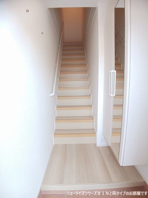 グランメールＢ 玄関