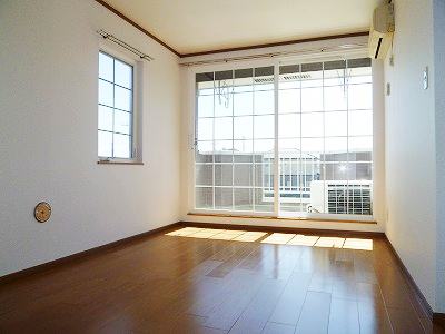 パティオソレアードＫＴ　Ｂ リビング