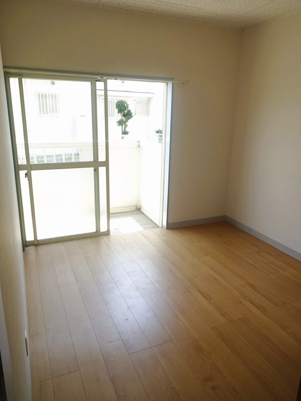 シェ・ウスイ リビング