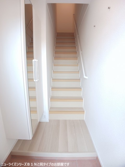 グランメールＢ 玄関