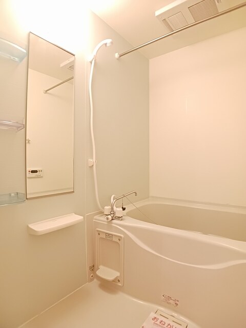 フローラ東雲２　Ｂ 風呂画像