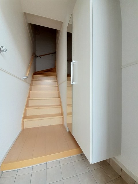 モクリカーサ 玄関