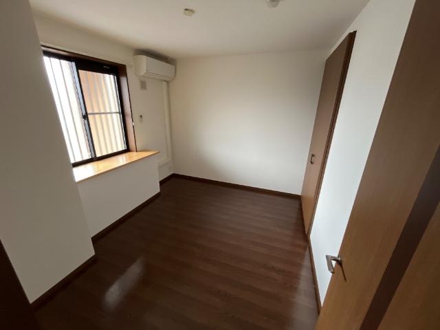 ロイヤル・ガーデン ベッドルーム