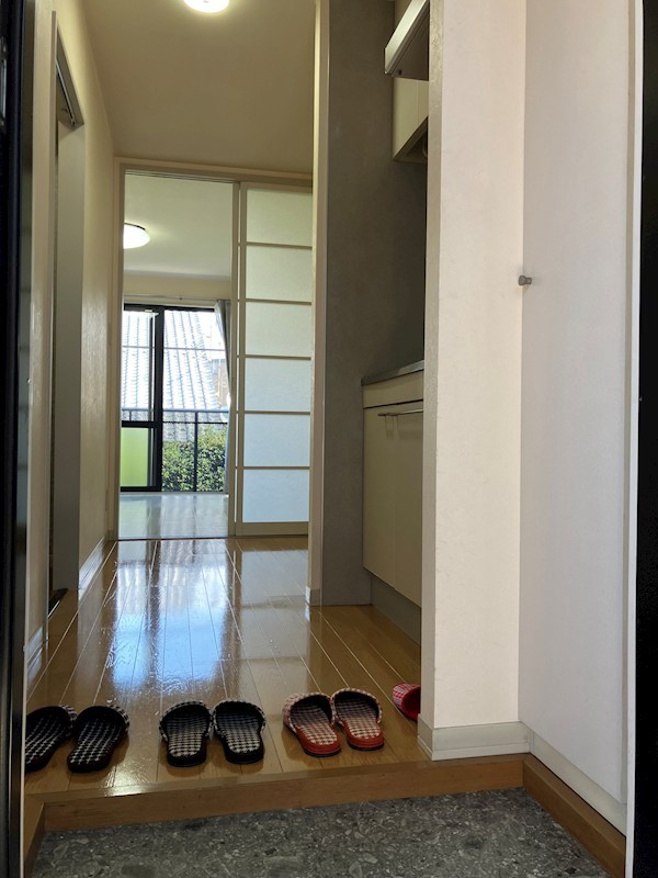 メゾン・ドラペA棟 玄関