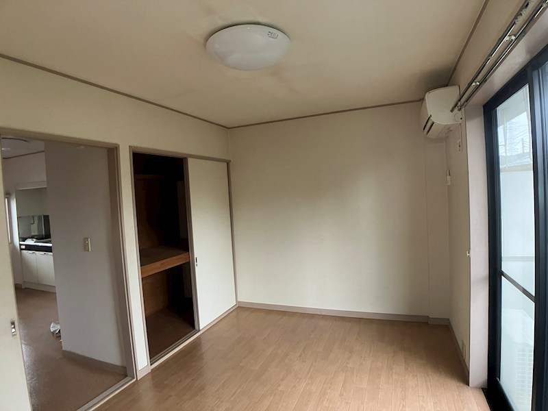 スカイハイツ長谷川 ベッドルーム