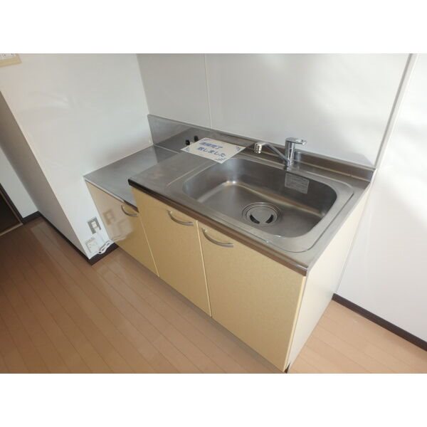 モア　クレドール キッチン