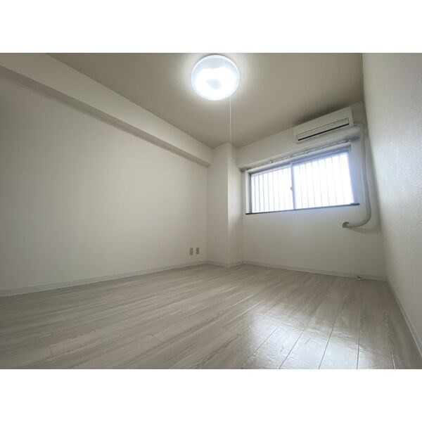 黒川ビル ベッドルーム