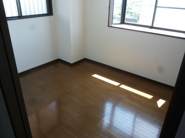 宇都宮昭和ビルⅡ ベッドルーム