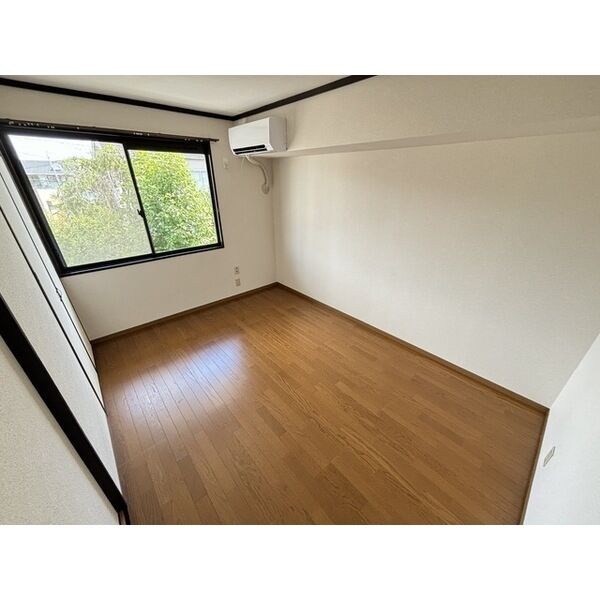 セジュール滝の原B ベッドルーム