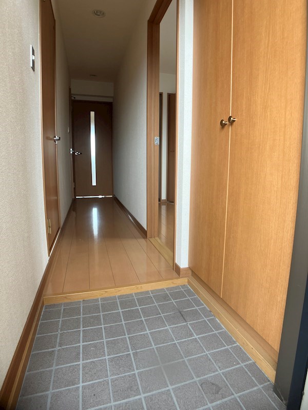 ルーナシティ 玄関