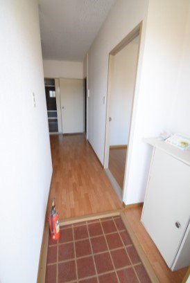 フラワーハイツ 玄関