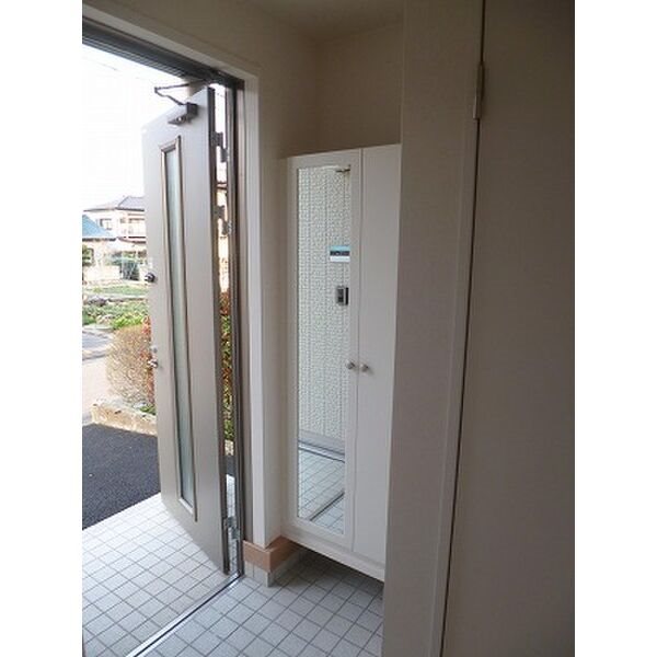 Ｙヨウトウ７パナメゾン 玄関