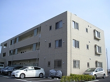 シャルマンテール  106号室 外観