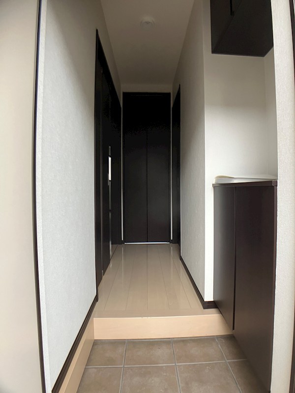 MDイーストⅡ 玄関