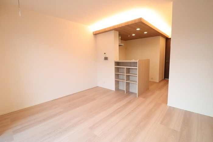 ロータスシャトー リビング