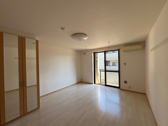 クローバーハウスC リビング