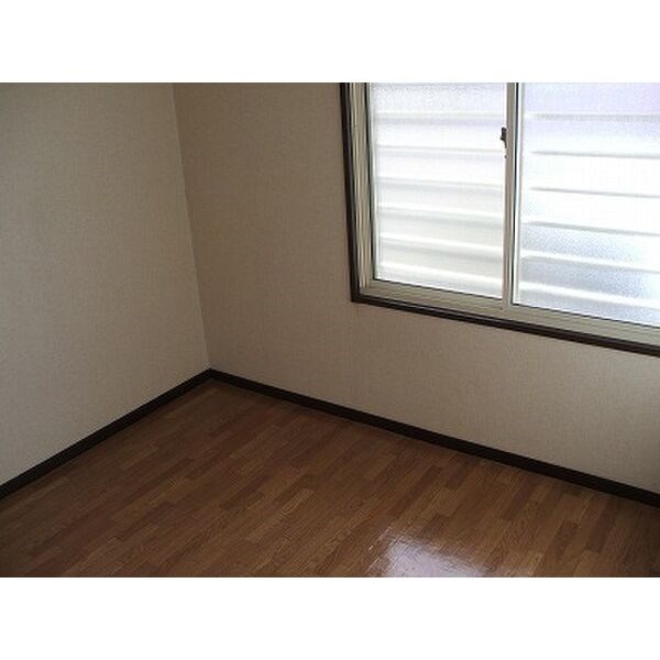 ハイツファミール ベッドルーム