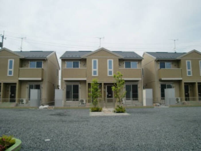 シャテーニュ　C 101号室 外観