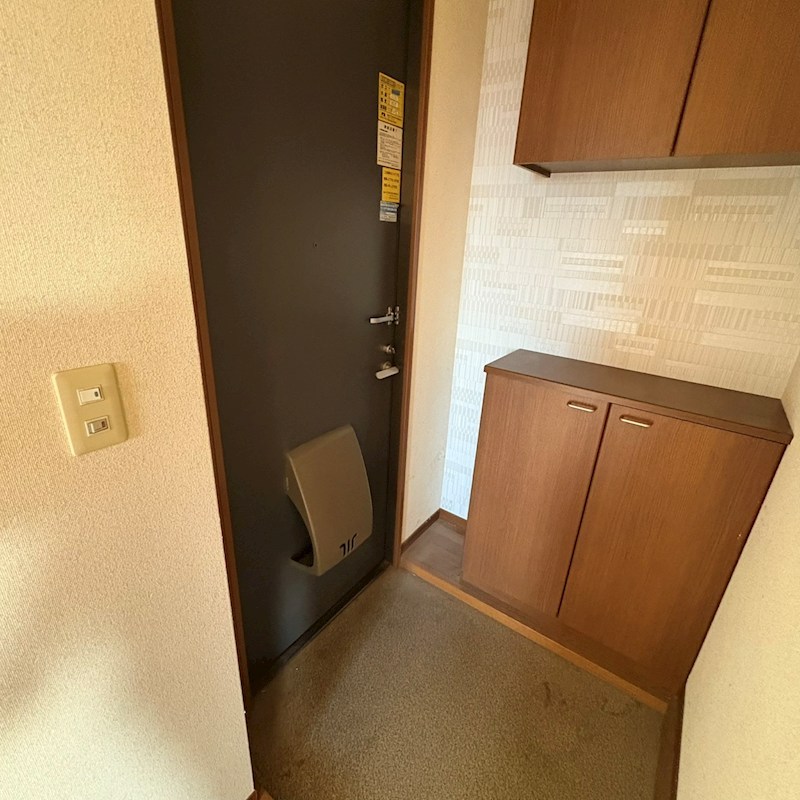 メゾンドシャルマンＡ 玄関