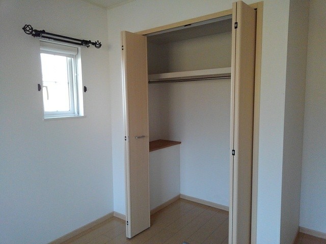 シャン・ド・フルール弐番館 その他3