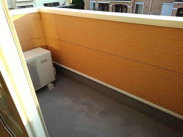 シャン・ド・フルール弐番館 ベランダ