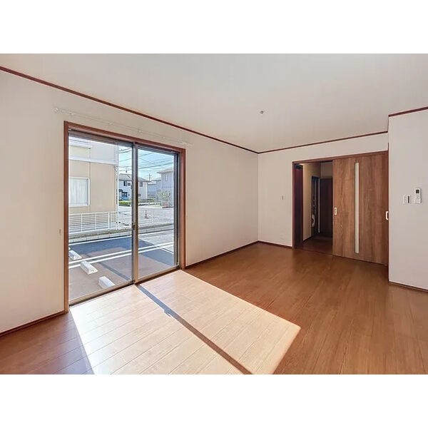 カーサ　ラ・ルーチェA リビング