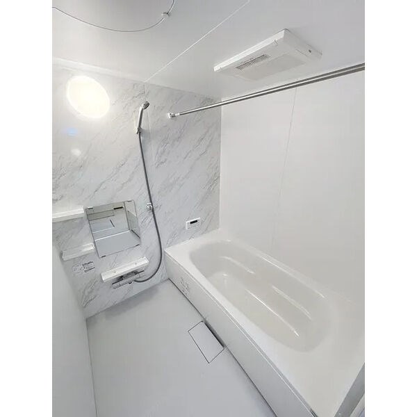 カーサ　ラ・ルーチェB 風呂画像