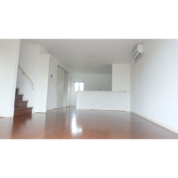 321Ave.　B リビング