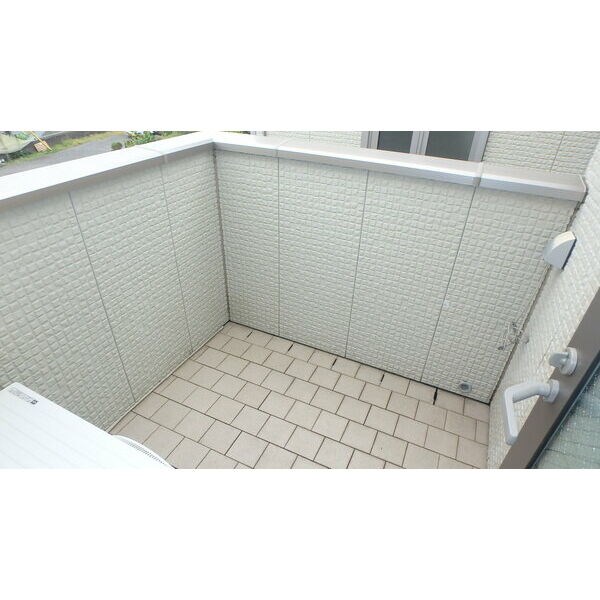 321Ave.　B ベランダ