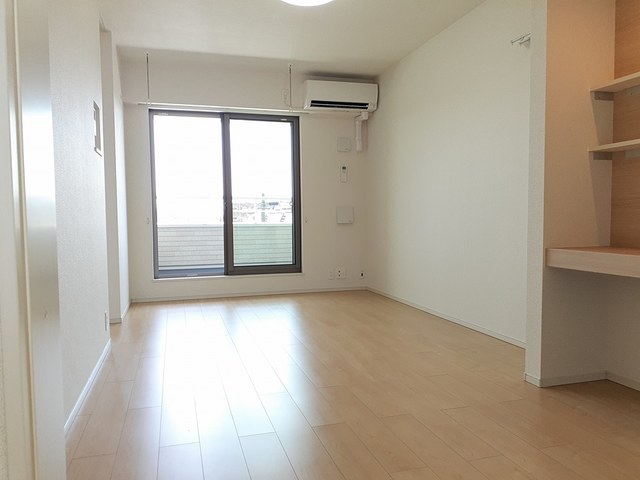 アビターレ リビング