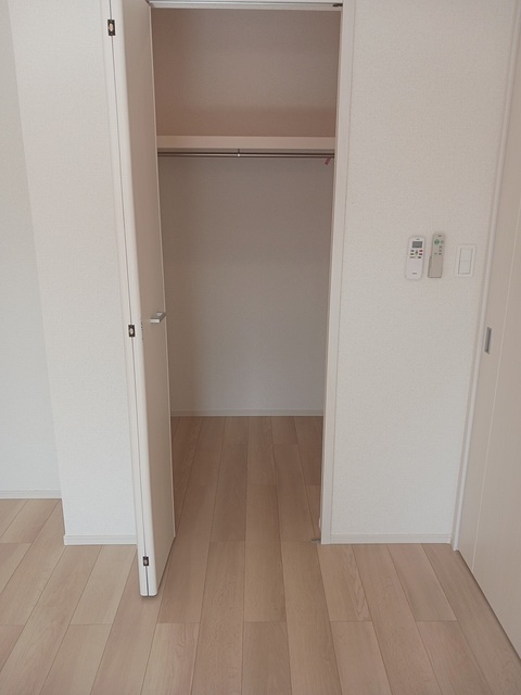 イスラ　フェリス その他3