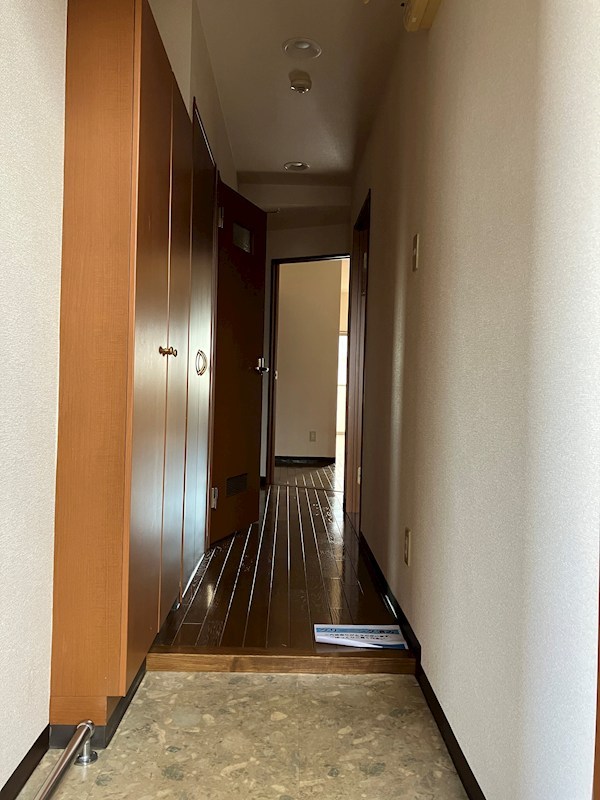 クロワサンス 玄関