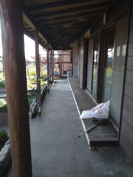 矢板市中店舗付戸建 ベランダ